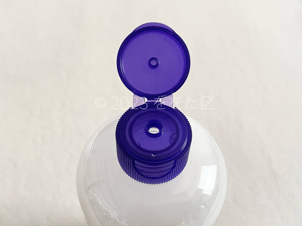 ナチュリエ ハトムギ化粧水のパッケージデザイン